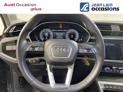 Photo 11 Audi Q3  35 TFSI 150 ch S tronic 7