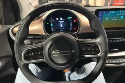 Photo 17 Fiat 500  e 118 ch