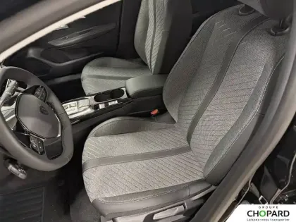 Photo 12 Peugeot 208  Hybrid 110 ch e-DCS6