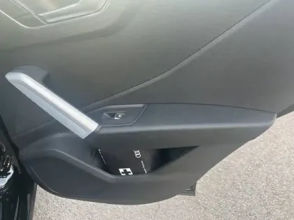 Photo 19 Audi Q2  35 TFSI 150 S tronic 7