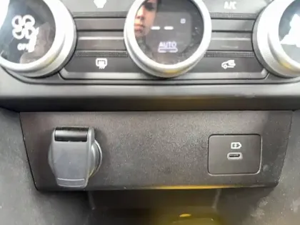 Photo 41 Dacia Sandero  ECO-G 100 GSR2