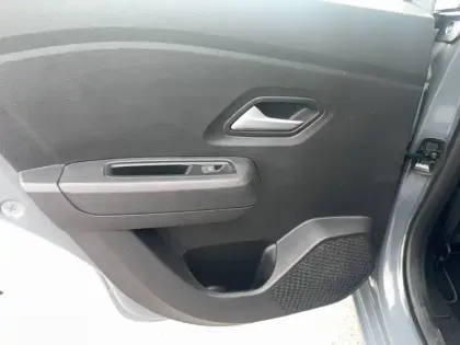 Photo 24 Dacia Sandero  ECO-G 100 GSR2