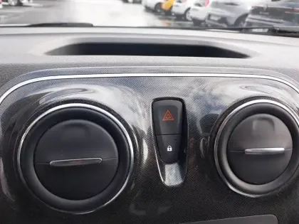 Photo 22 Dacia Sandero  SCe 75