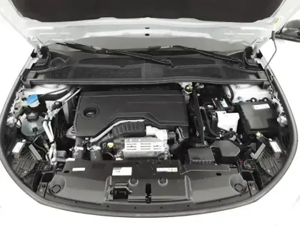 Photo 19 Peugeot 308  Hybrid 145 e-DCS6