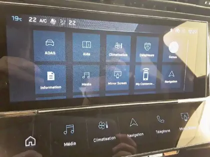 Photo 38 Peugeot 308  Hybrid 145 e-DCS6