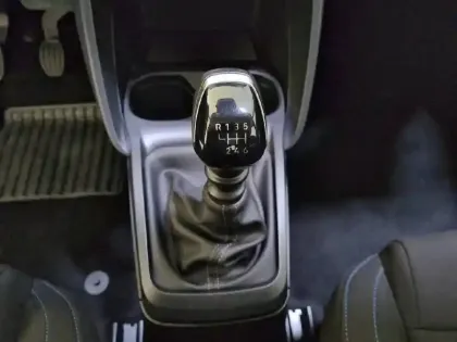 Photo 13 Citroën C3  Turbo 100 ch BVM6