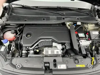 Photo 14 Peugeot 208  Hybrid 110 ch e-DCS6