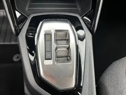 Photo 13 Peugeot 208  Hybrid 110 ch e-DCS6