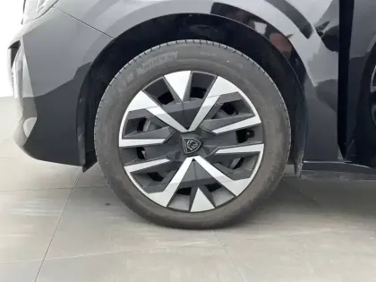 Photo 12 Peugeot 208  Hybrid 110 ch e-DCS6