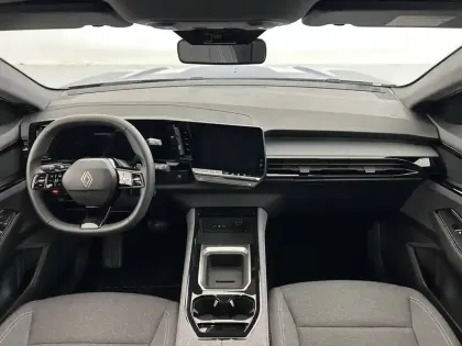 Photo 80 Renault Austral  E-Tech full hybrid 200 GSR2