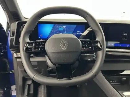 Photo 14 Renault Austral  E-Tech full hybrid 200 GSR2