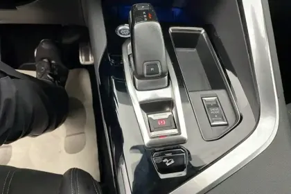 Photo 38 Peugeot 3008  Puretech 130ch S&S EAT8