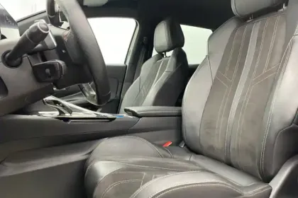 Photo 58 Peugeot 3008  Puretech 130ch S&S EAT8