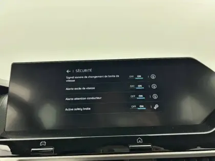 Photo 32 Citroën C4 Gén. III Ph1 NG YOU 5