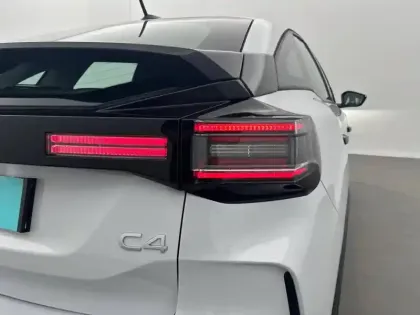 Photo 16 Citroën C4 Gén. III Ph1 NG YOU 5