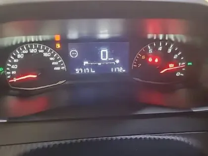 Photo 9 Peugeot 2008 Gén. II Ph1 NG Active 5