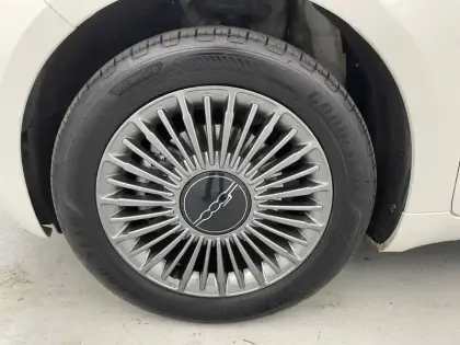 Photo 16 Fiat 500  e 118 ch