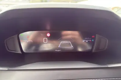 Photo 16 Peugeot 208  100 S&S BVM6