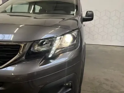 Photo 33 Peugeot Rifter  Long BlueHDi 100 S&S BVM6