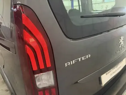 Photo 34 Peugeot Rifter  Long BlueHDi 100 S&S BVM6