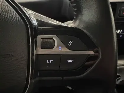 Photo 31 Peugeot Rifter  Long BlueHDi 100 S&S BVM6