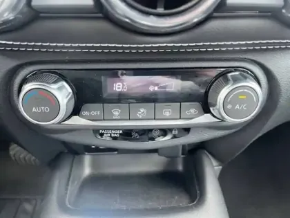 Photo 8 Nissan Juke  HYBRID 143