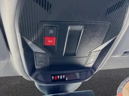 Photo 24 Peugeot 308  PHEV 180 e-EAT8 Allure