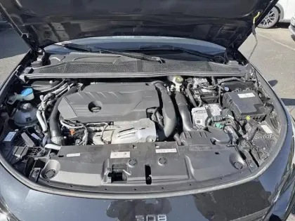 Photo 6 Peugeot 308  PHEV 180 e-EAT8 Allure