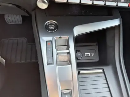 Photo 23 Peugeot 308  PHEV 180 e-EAT8 Allure