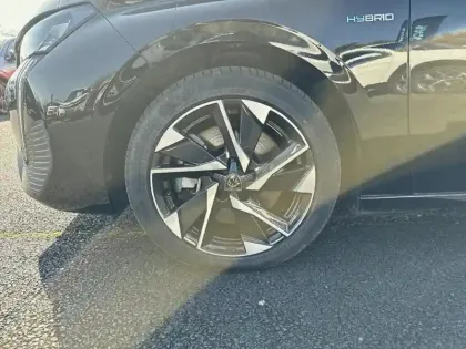 Photo 14 Peugeot 308  PHEV 180 e-EAT8 Allure