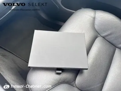Photo 15 Volvo Xc60  B4 (Diesel) AWD 197 ch Geartronic 8 Momentum Business