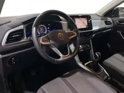 Photo 8 Volkswagen T-roc 1.0 TSI 110 Start/Stop BVM6 Life Plus