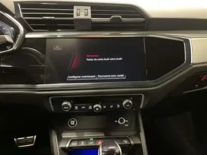 Photo 9 Audi Q3 45 TFSIe 245 ch S tronic 6 S line