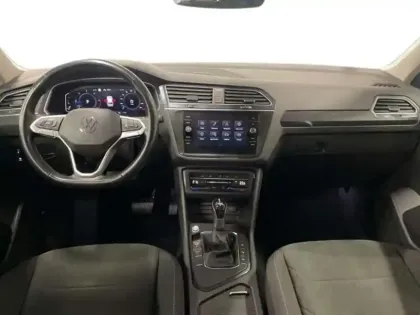 Photo 7 Volkswagen Tiguan 2.0 TDI 150ch DSG7 Elegance