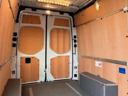 Photo 51 Mercedes Sprinter 317 CDI Fourgon 37S L2H2 12M3 