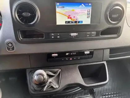 Photo 62 Mercedes Sprinter 317 CDI Fourgon 37S L2H2 12M3 