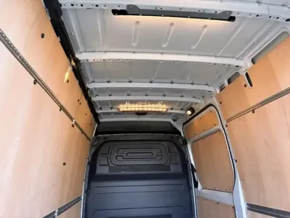 Photo 48 Mercedes Sprinter 317 CDI Fourgon 37S L2H2 12M3 