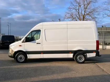 Photo 37 Mercedes Sprinter 317 CDI Fourgon 37S L2H2 12M3 