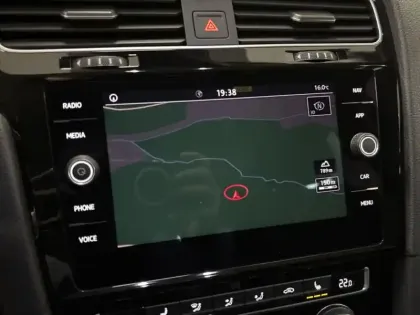 Photo 14 Volkswagen Golf Carat BlueMotion 1.5 130 ch 