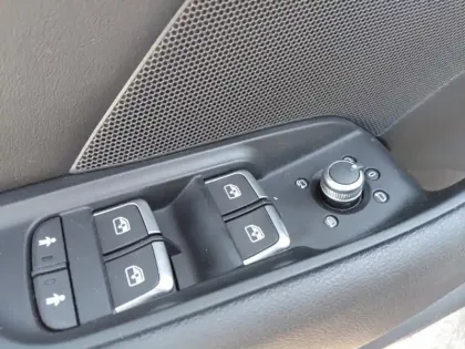 Photo 15 Audi A3 Gén. III Ph2 S line 5