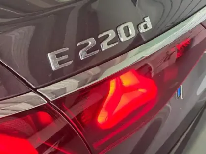 Photo 31 Mercedes Classe E  220 d AMG Line Berlin