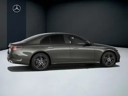 Photo 17 Mercedes Classe E  220 d AMG Line Berlin