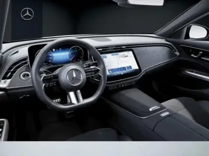 Photo 8 Mercedes Classe E  220 d AMG Line Berlin