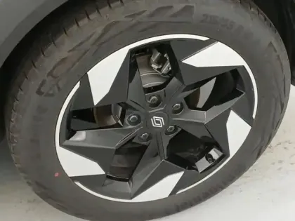 Photo 8 Renault Captur  1.6 E-Tech full hybrid 145ch Techno