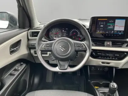 Photo 11 Suzuki Swift  1.2 Hybrid 83ch Privilège