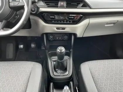 Photo 10 Suzuki Swift  1.2 Hybrid 83ch Privilège