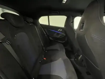 Photo 8 BMW Serie 1 Série 1 118dA 150ch M Sport