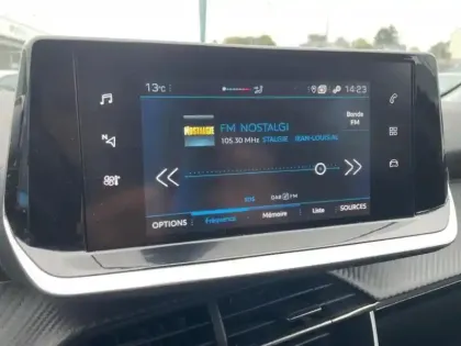 Photo 13 Peugeot 208  1.2 PureTech 75ch S&S Style