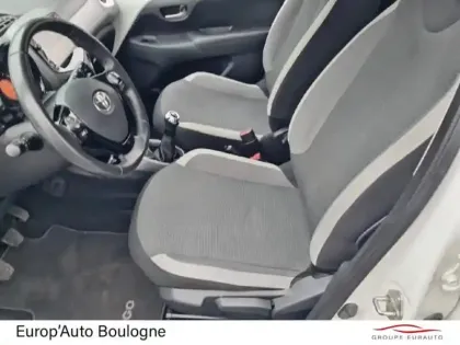 Photo 10 Toyota Aygo  1.0 VVT-i 72ch x-play 5p MY20