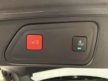 Photo 12 Peugeot 3008  HYBRID 225ch GT e-EAT8 10cv